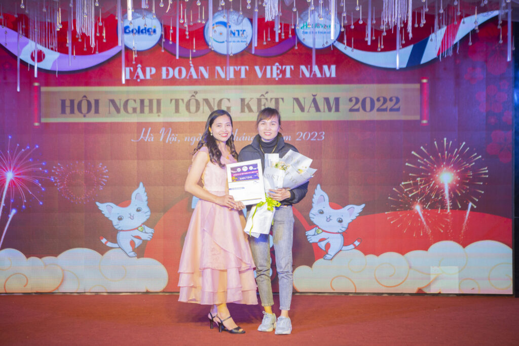 Chị Lê Thị Thanh Nga- Cán bộ Kinh doanh- Nhân viên xuất sắc 2022